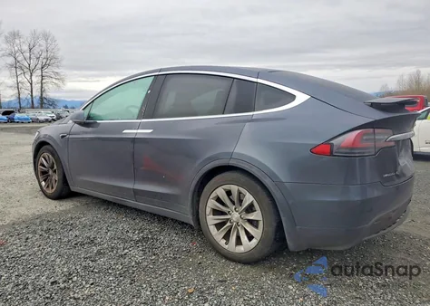 2018 Tesla Model X z USA, uszkodzony, nr VIN 5YJXCBE20JF127748